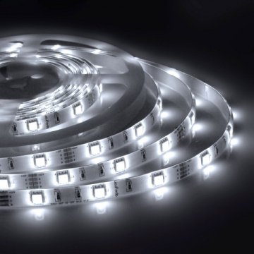 Светодиодная влагозащищенная лента Apeyron 7,2W/m 30LED/m 5050SMD разноцветная 5M 00-41