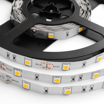 Светодиодная влагозащищенная лента OGM 9,6W/m 120LED/m 2835SMD теплый белый 5M LSE-150