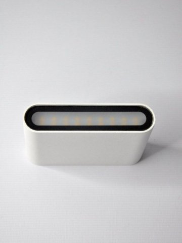 Уличный настенный светодиодный светильник Elvan BR-007T-6W-WW-Wh