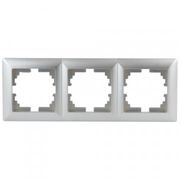 Рамка 3-постовая ЭРА Intro Solo серебро 4-503-03 Б0043419