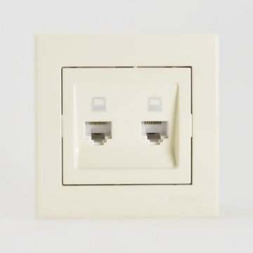 Розетка 2-ая компьютерная Lezard Rain кремовая 703-0303-141