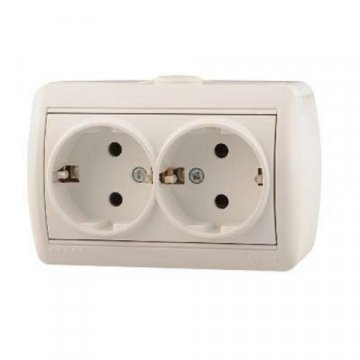 Розетка 2-ая с зазем. Lezard Nata белая 710-0200-127