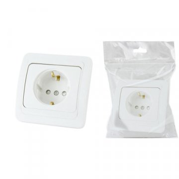 Розетка 2P+PE TDM Electric Валдай со шторками белая SQ1804-0028