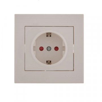 Розетка с защитой от детей Lezard Rain белая 703-0202-124