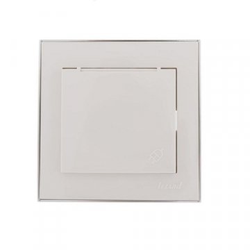 Розетка с зазем. с крышкой Lezard Rain белая с бок. вст. хром 703-0225-123