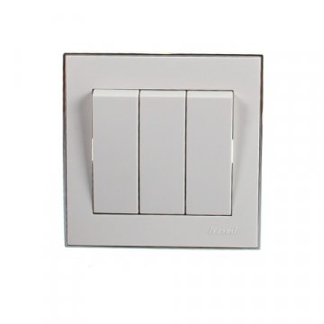 Выключатель тройной Lezard Rain белый с бок. вставкой хром 703-0225-109