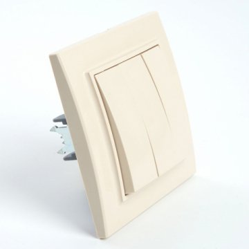 Выключатель трехклавишный Stekker Эрна слоновая кость PSW10-9007-02 39923