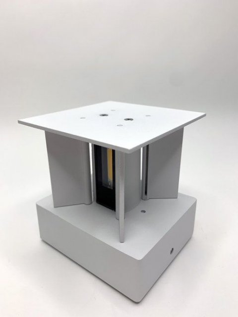 Уличный настенный светодиодный светильник Elvan BR-310-6W-WW-Wh