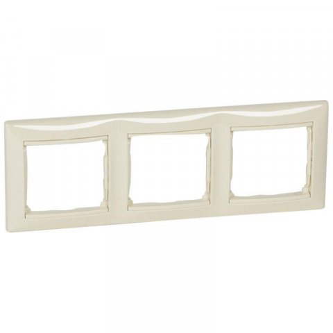 Рамка 3-постовая Legrand Valena слоновая кость 695633