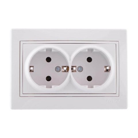 Розетка 2-ая с зазем. Lezard Mira белая с бел. вст. 701-0202-127