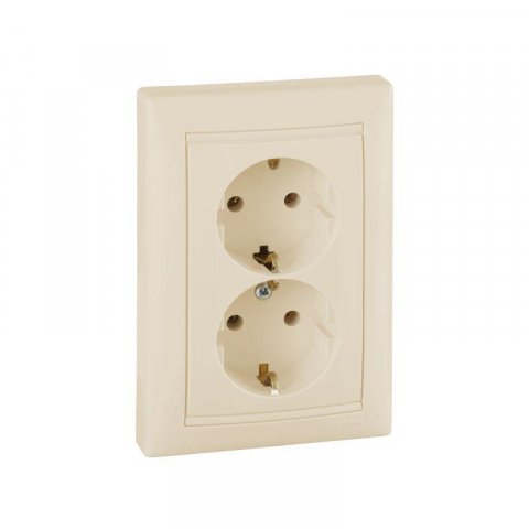 Розетка 2х2К+3 Legrand Valena 16A 250V немецкий стандарт слоновая кость 695616