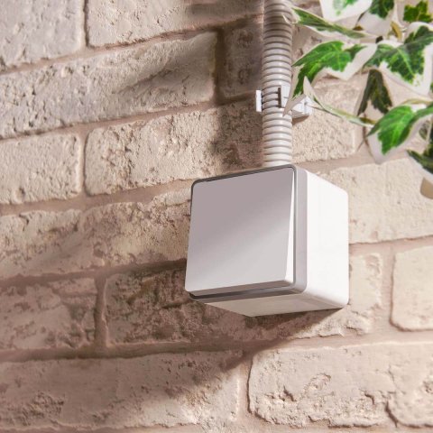 Выключатель одноклавишный влагозащищенный Werkel Gallant белый W5010201 4690389163920